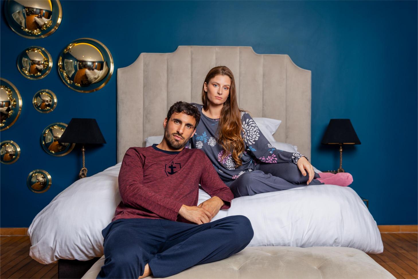 2 personnes portant un jogging de Mariner.