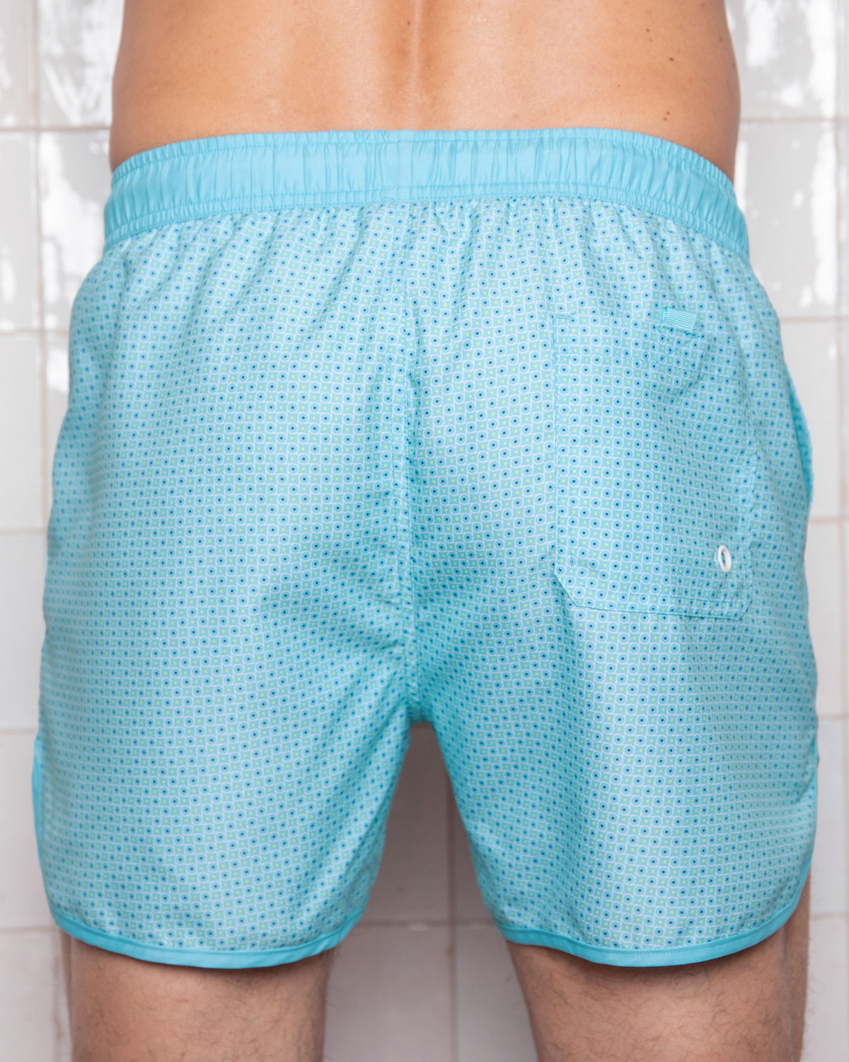 Two-tone swim shorts with mesh lining, NAVY and RED. With travel pouch!