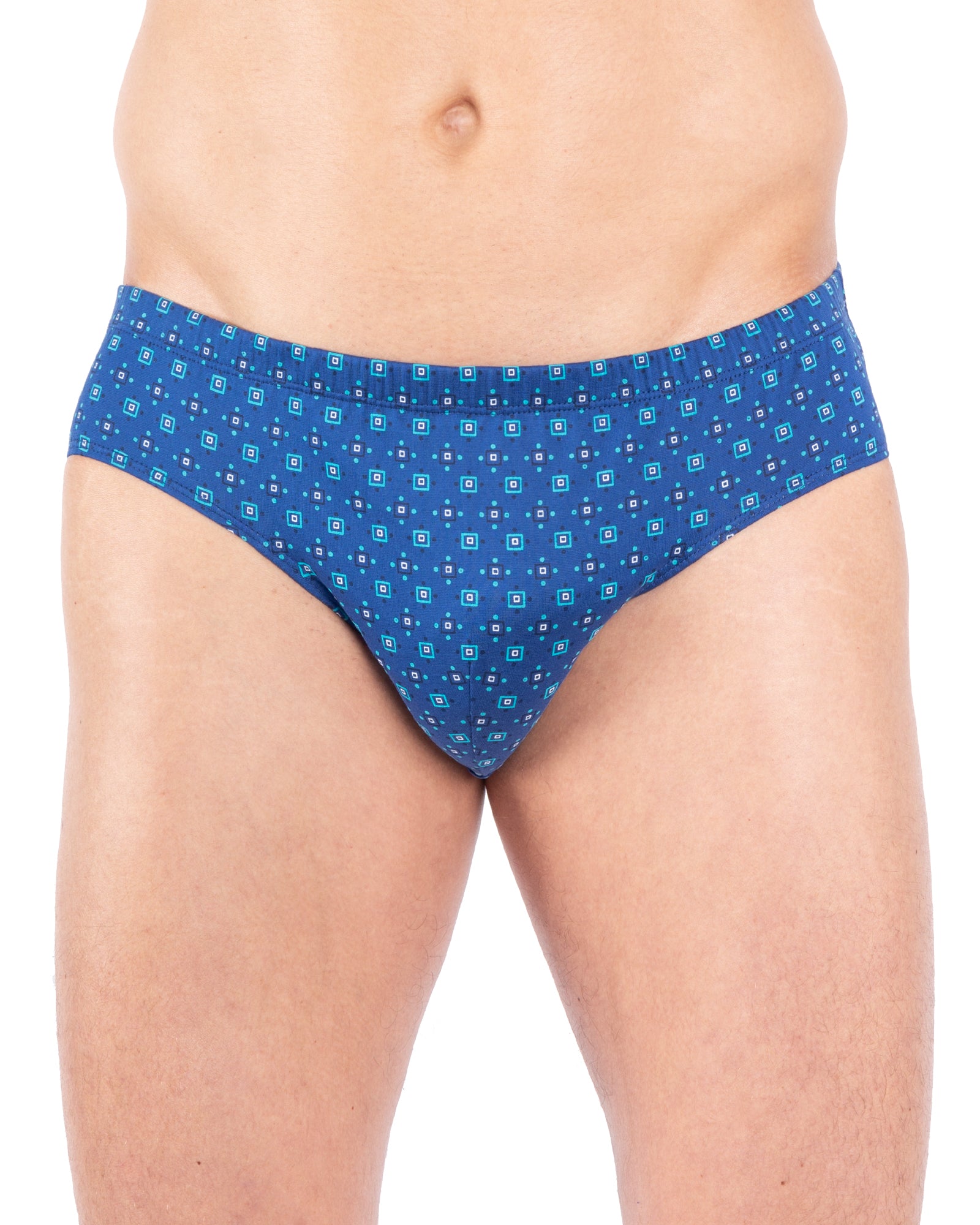 Slip taille basse imprimé en bleu ciel, offrant confort et légèreté, issu de l’ensemble en coton mercerisé.
