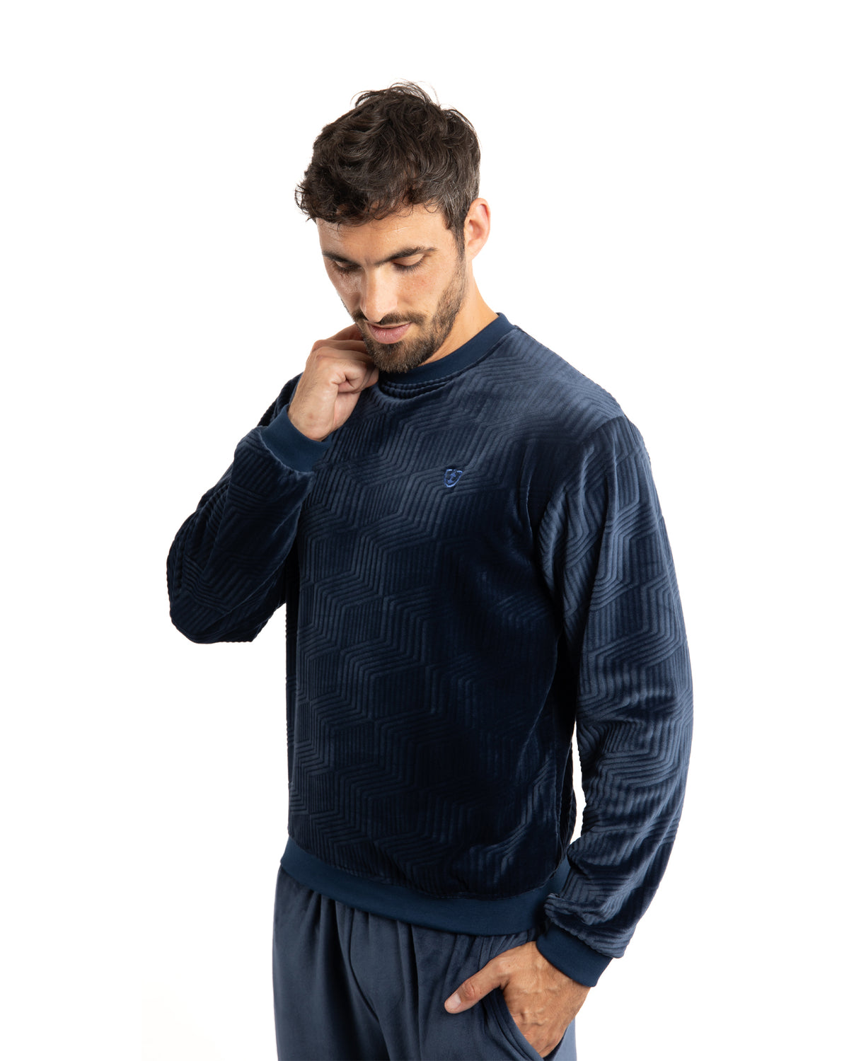 Jogging style interior outfit in Taupe and Navy VELVET