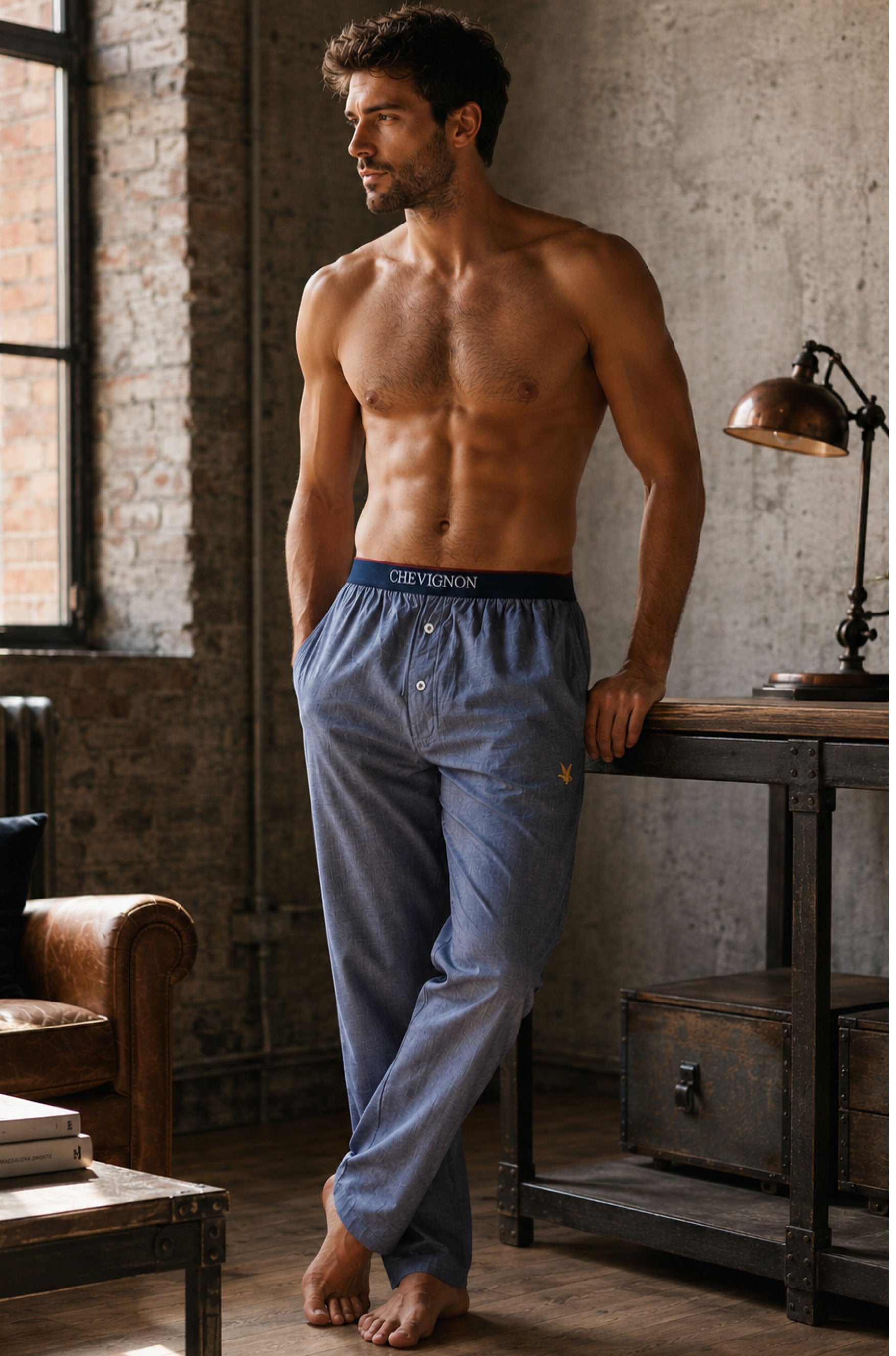 Marineblauwe boxershorts met ingebouwde slip van puur katoenen poplin met microstippen. H365