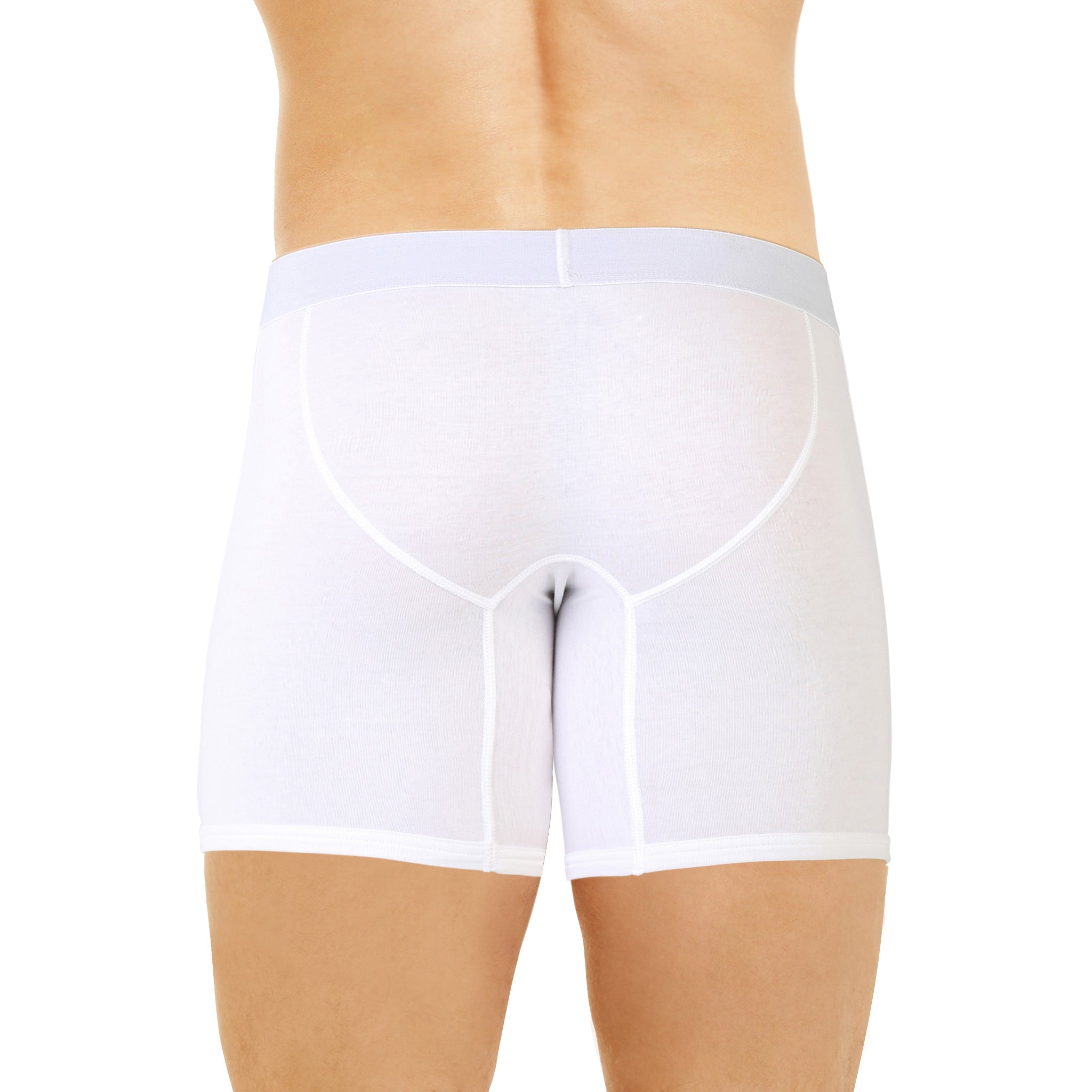 Shorty long ouvert blanc en coton stretch, porté par un modèle